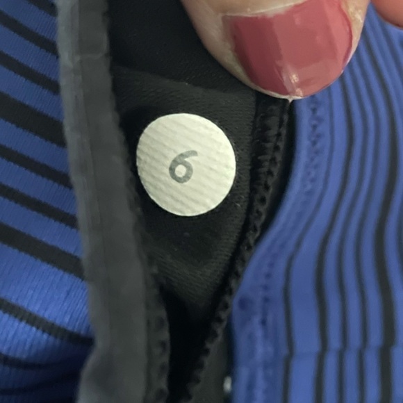 Lululemon Blue Black Stripe Racerback Sports Bra Size 6 - Picture 7 of 8